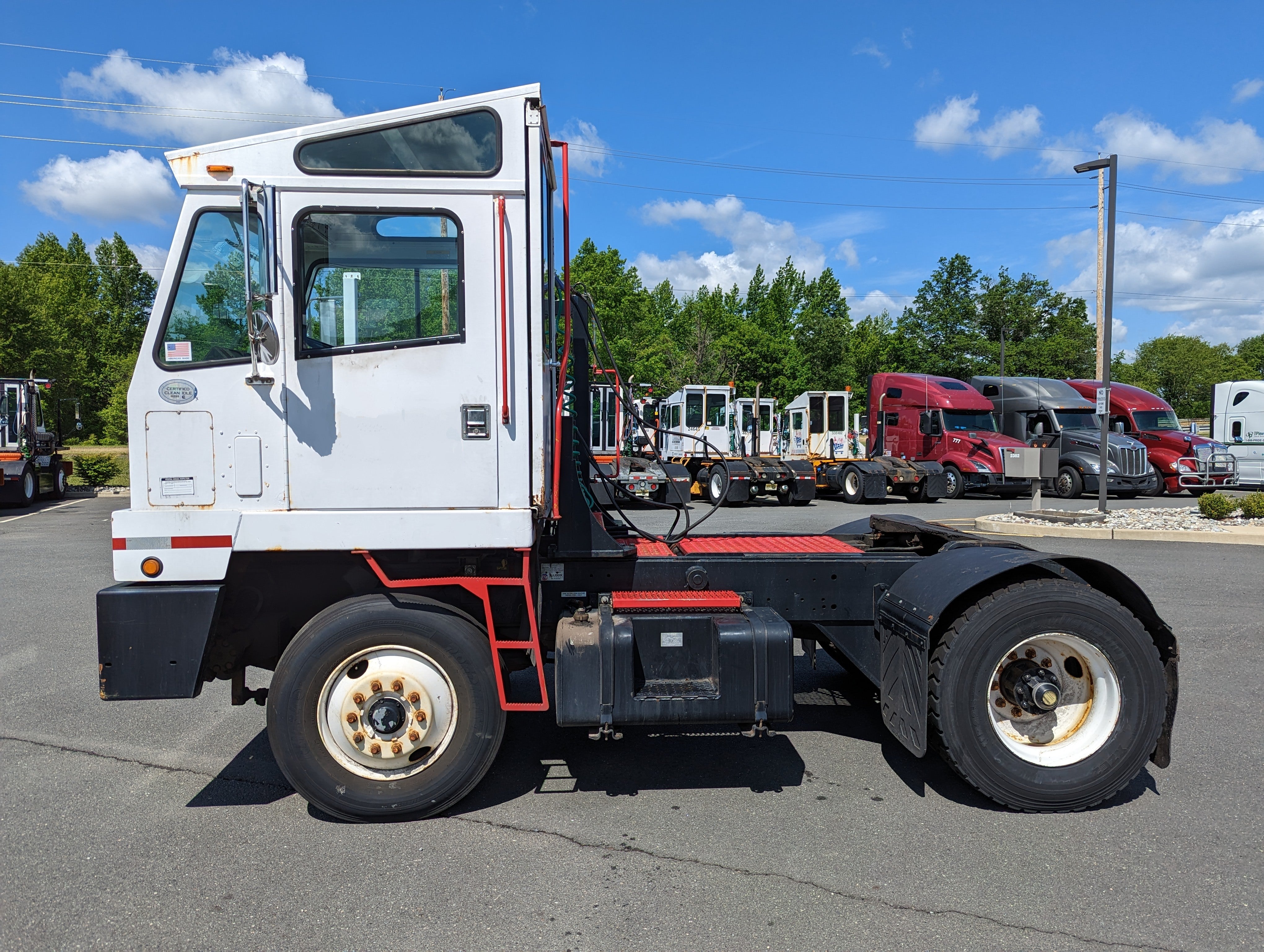 2009 CAPACITY TRUCKS TJ5000 DOT/ROAD LEGAL STK# 20633